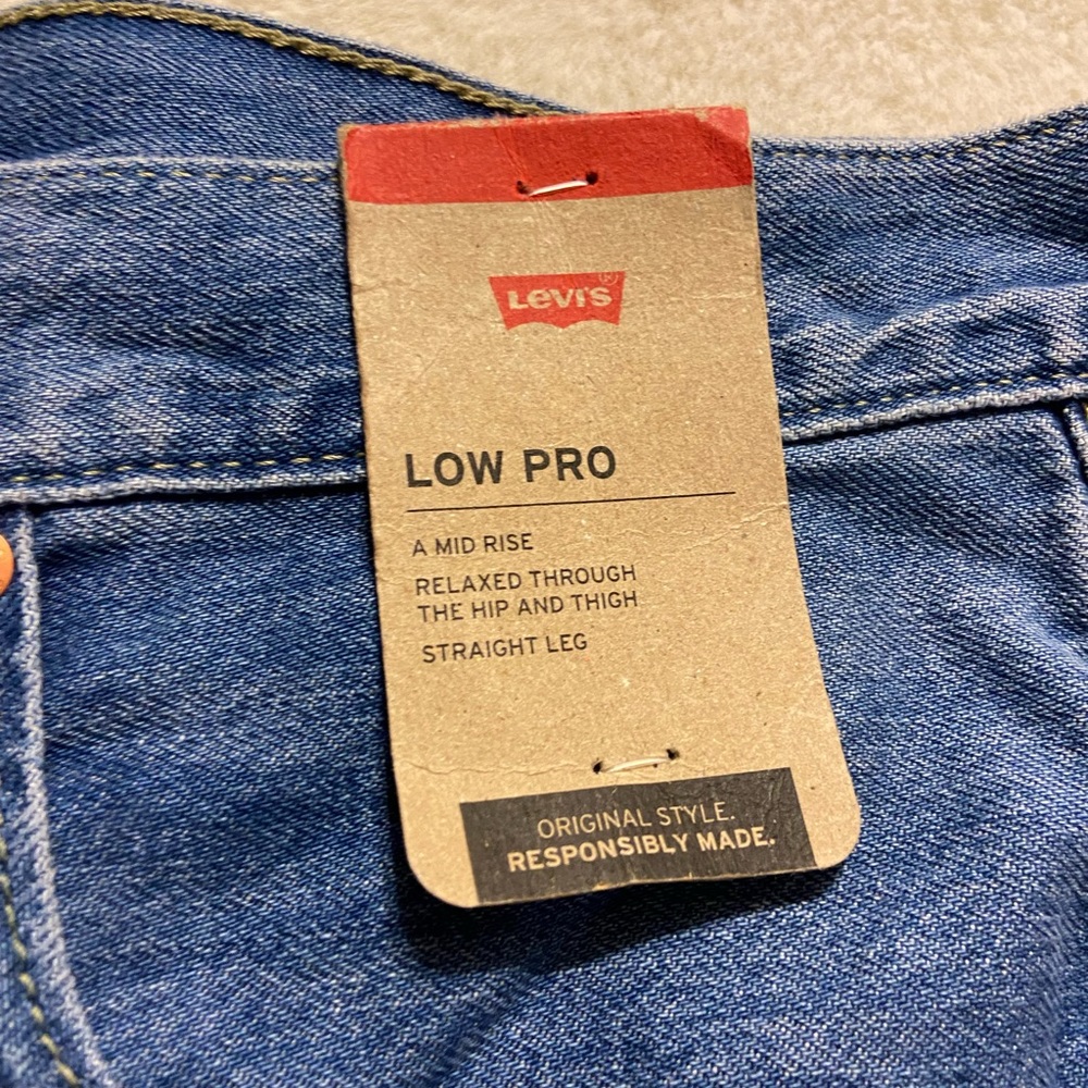 NWT! Levi’s low pro mid rise straight leg jeans size 31 - Picture 9 of 12